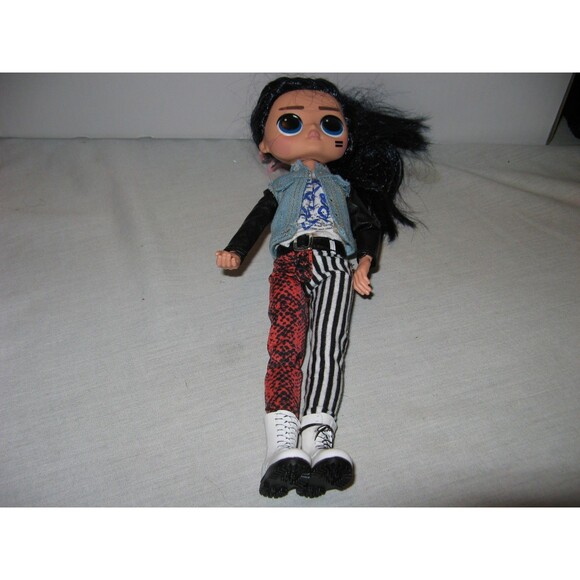 MGA LOL Surprise OMG Remix Punk Grrrl Girl Doll With Full Outfit - Picture 1 of 4
